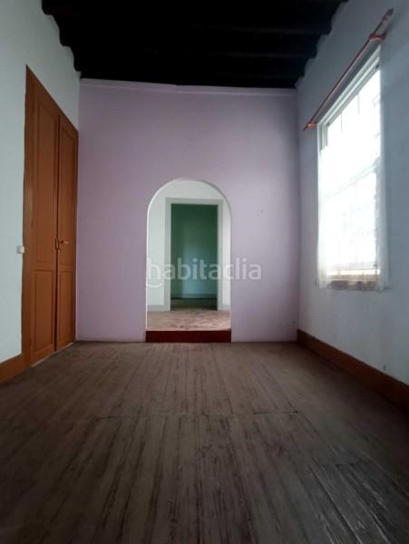 Foto e4ed00e4-0a64-4e22-a13e-ad2429fc6d02. Edificio en plaza de san pedro edificio en venta en , santa cruz de tenerife en Güímar