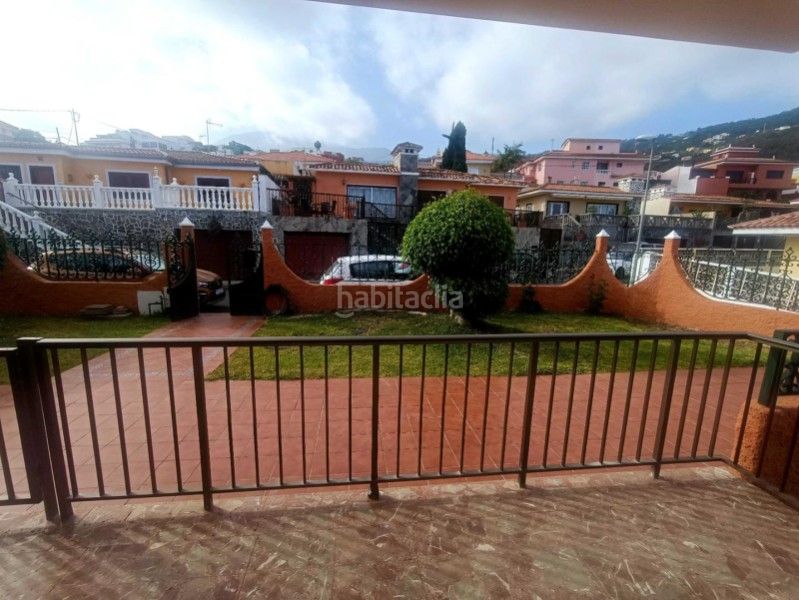 Foto 4b844397-1fa4-4ca0-8cea-c0b5c2440f8b. Lloguer pis a calle araucaria a Icod de los Vinos pueblo Icod de los Vinos