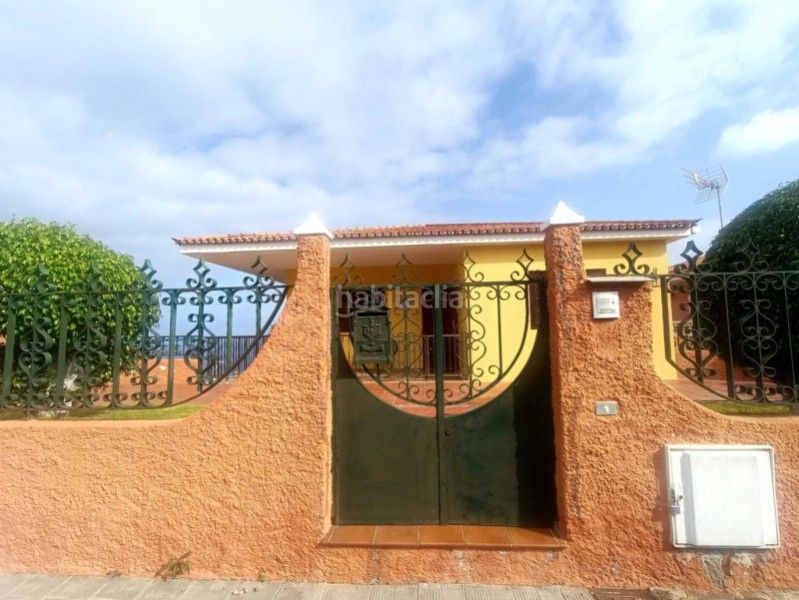 Foto b6a0035f-b6c9-4f6f-ae04-e844c72987d0. Lloguer pis a calle araucaria a Icod de los Vinos pueblo Icod de los Vinos