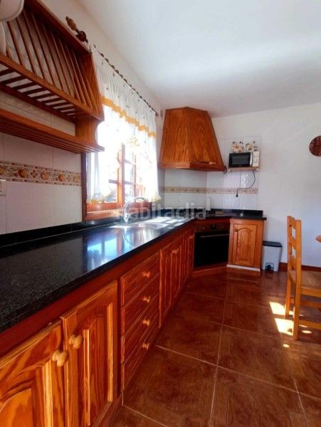 Foto e5f1d43d-6de2-4c1e-b742-e610a2eabd6c. Alquiler casa en camino cabeza del negro casa en alquiler en , santa cruz de tenerife en Icod de los Vinos