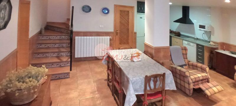 Foto aea66f7e-0bc0-4921-9d8c-7e5177884a5e. Haus mit heizung in Sierra Engarcerán