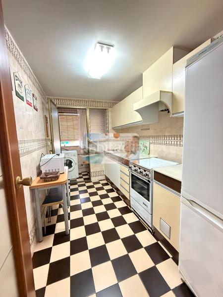 Foto e0289716-71db-4313-a13b-9c3556ee3425. Miete etagenwohnung mit parking pool in Heliópolis Benicasim / Benicàssim