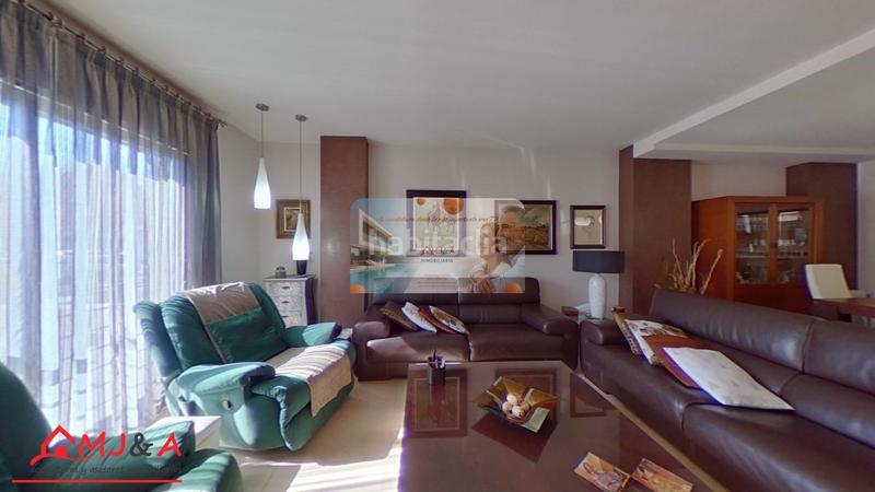 Foto 13f18b6d-3e92-4aa0-8be1-2d54d0989bb2. Maison jumelée avec chauffage parking dans Pau Lledó Castellón de la Plana