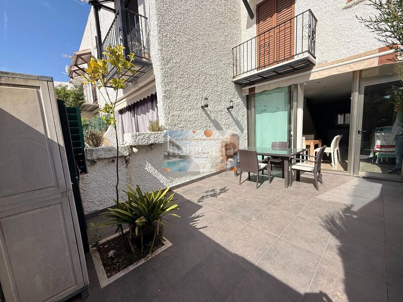 Foto ac044379-2a9e-457d-b83f-8c783a9478e2. Casa adossada amb calefacció aparcament a Voramar Benicasim / Benicàssim