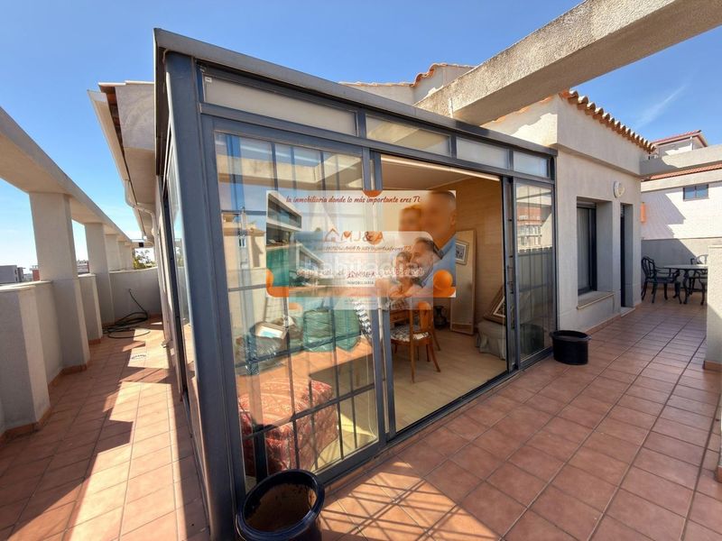 Foto a48703c6-5f7c-459b-839b-826eaa09c539. Dúplex amb calefacció aparcament piscina a Zona Avenida del Mar Castellón de la Plana