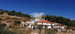 Chalet in Sierra Engarcerán. Sierra engarceran