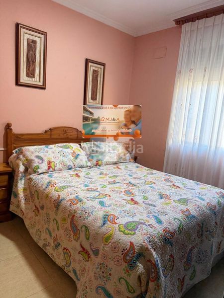 Foto 62212086-0d2d-4bd0-92e5-7d20fdab4796. Casa adossada amb calefacció aparcament piscina a Benicasim / Benicàssim