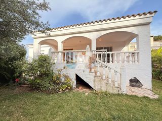 Chalet  Los cipreses. Bonita villa en oropesa