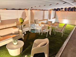 Pis  Columbretes. 53 metros de terraza a 50 metros de la playa