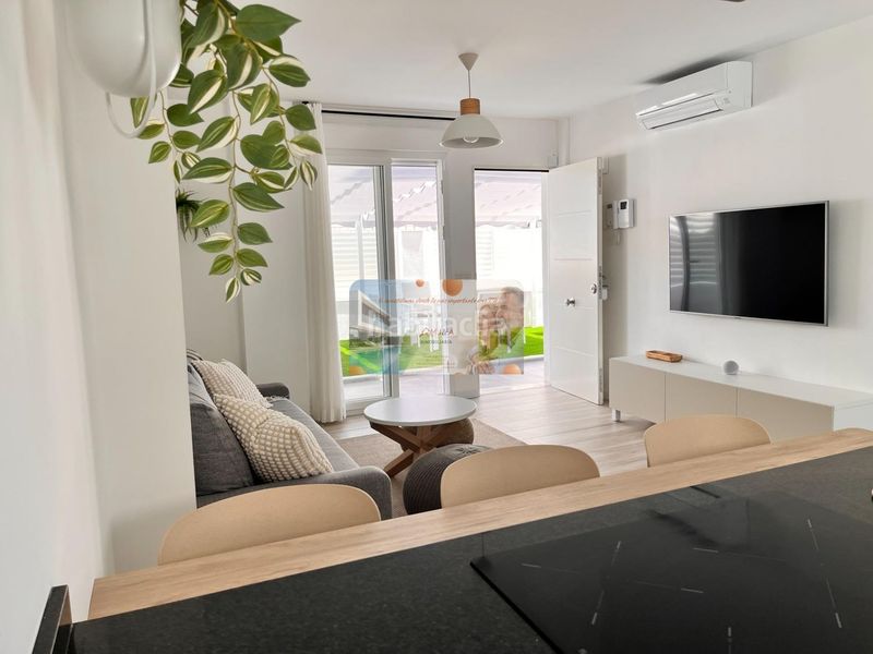 Foto 9c41fa01-4753-4b64-af0c-bf5ec0b6049e. Pis amb calefacció aparcament piscina a Heliópolis Benicasim / Benicàssim