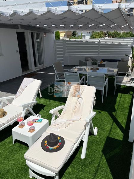 Foto bc10e24b-5413-4a4c-b0b4-b3cc45f60893. Pis amb calefacció aparcament piscina a Heliópolis Benicasim / Benicàssim