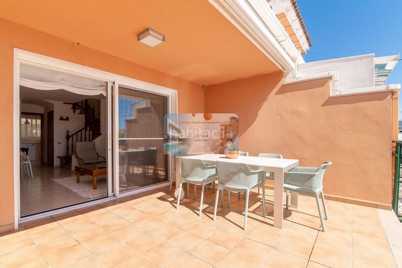 Foto 87f72448-a16a-4eed-b99e-e7802e96d58c. Casa adossada amb calefacció aparcament a Playa-Ben Afeli Almazora / Almassora