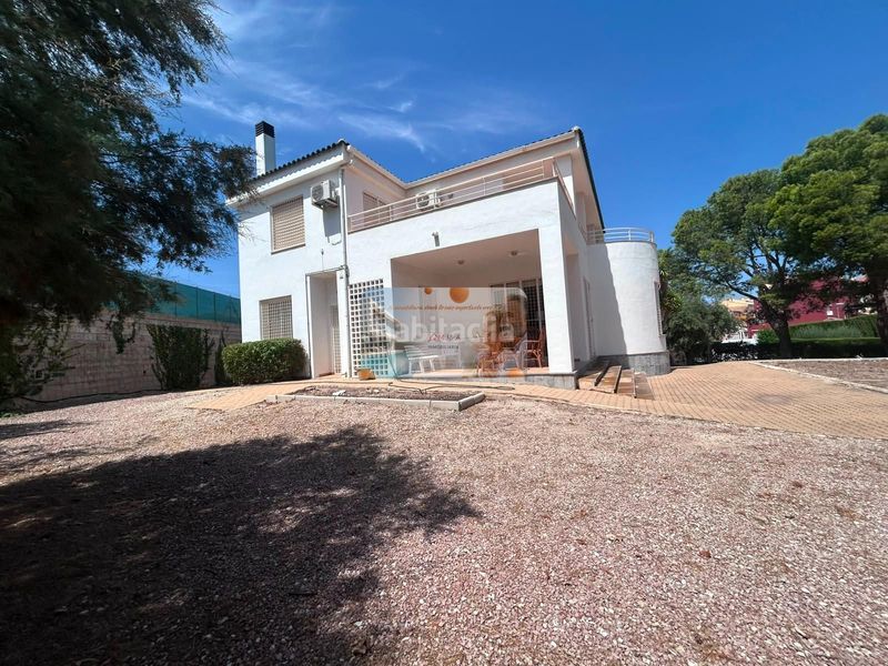 Foto 910a376c-e0c4-4648-8d70-5da6f31cad18. Xalet amb calefacció aparcament a La Huerta Mutxamel