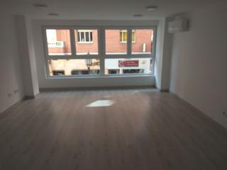 Office space in Casco Antiguo. Entreplanta venta san torcuato, 5 oficinas