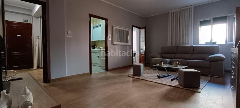 Foto ca1540f7-79a1-4ee9-b478-1fe72fce2144. Flat with parking in Los Bloques Zamora