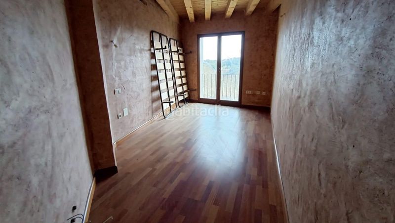 Foto 07bb4099-0eec-44e1-8a04-c6f46ceae7a8. Edifici a Pereruela