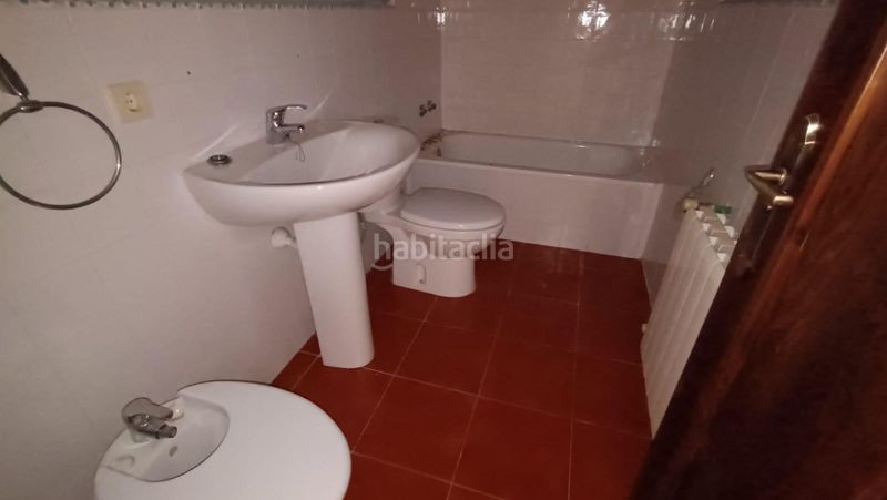 Foto 089378ed-e315-493b-90bf-88adfea67268. Edifici a Pereruela