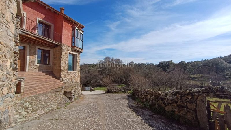 Foto 0b995fbb-d6b9-4f02-8855-894c1f2b4915. Edifici a Pereruela
