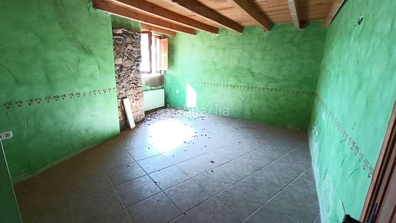 Foto 0ec47037-16be-4bc3-94d5-daedf9f5caaa. Edifici a Pereruela