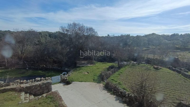 Foto 543d6c2b-1b3c-466d-a4e8-8d69363a646f. Edifici a Pereruela