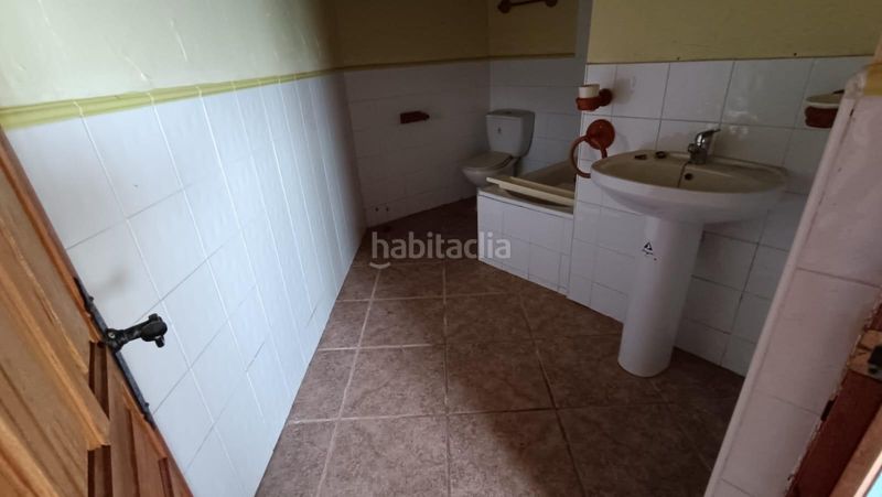 Foto 5e98c3b0-eeee-4e09-ac46-43928ec3f602. Edifici a Pereruela