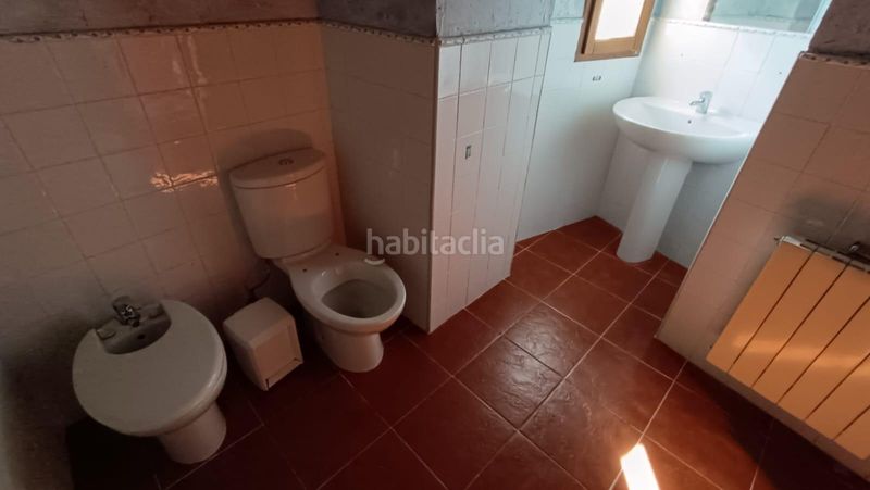 Foto 71f5040c-87ad-41f3-9144-192c56ba29f1. Edifici a Pereruela