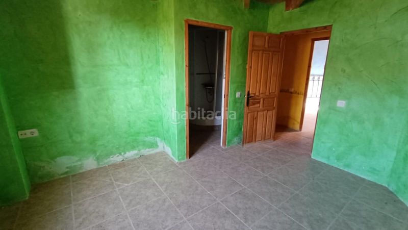 Foto b45861f3-36d7-45e4-8fb1-fb3c3a223a39. Edifici a Pereruela