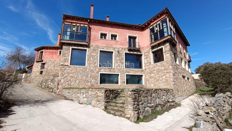 Foto cae5e723-b0a1-4480-9833-227c931f3ef9. Edifici a Pereruela