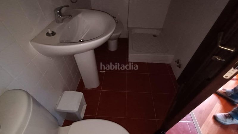 Foto eb53acee-93cc-418f-a0ac-00fb9b27d9a1. Edifici a Pereruela