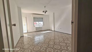 Pis a La Pantoja. Piso en venta en zamora zona de las viñas, 3 dormitorios, baño,