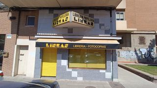 Local Comercial en Urbanización S.XXI - Carretera de Villalpando. Venta de local y negocio librería en zamora zona la vaguada con