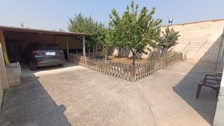 Casa in Entrala. Venta de casa en entrala zamora, 4 dormitorios, baño, buhardilla