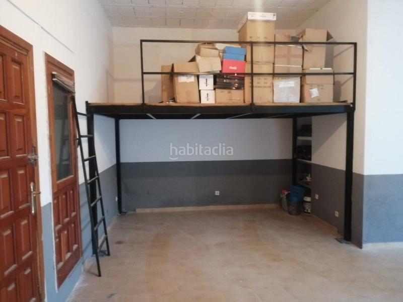 Foto a04b4e00-32d1-4e3f-955f-9d3b269f63c6. Local comercial local apto para garaje con altillo y puerta automatica en Zamora