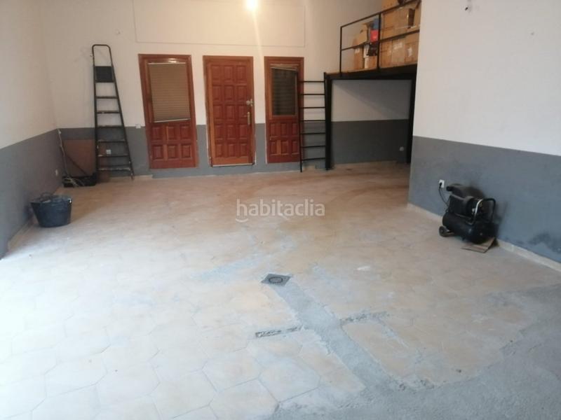 Foto b3d3bc7d-2e18-4b97-802d-a60191130e31. Local comercial local apto para garaje con altillo y puerta automatica en Zamora