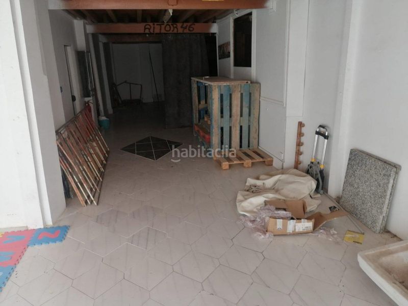 Foto a2778ec4-fa50-4840-b115-d1545a29cfec. Local comercial a Los Bloques Zamora