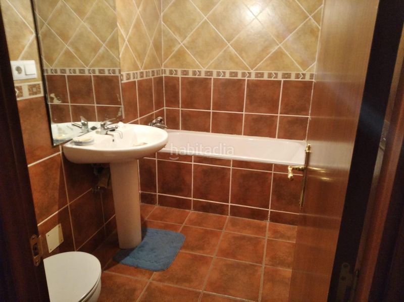 Foto e295a73a-79ba-4348-b571-c9475403972d. Casa amb aparcament a San Pedro de la Nave - Almendra