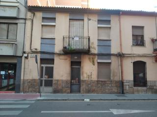 Casa en Las Vias. Venta de casa dos plantas en zamora zona centrotres cruces.