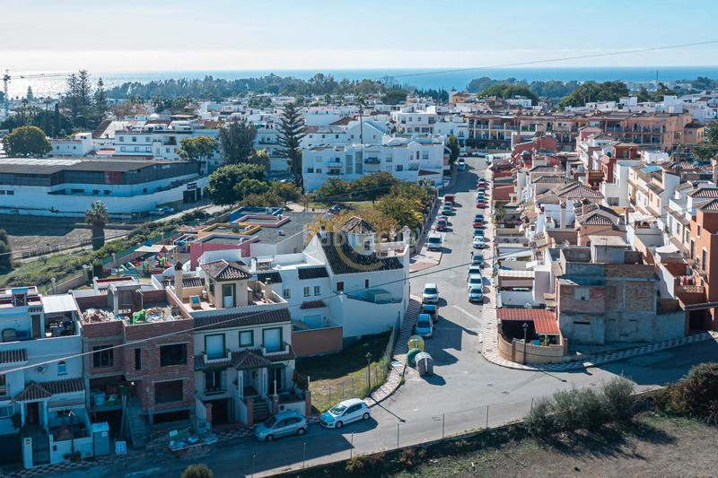 Foto 26334d98-43ee-4072-808c-81ed4d303f4f. Terreny residencial a calle de la vaguada 28 a Cancelada Estepona