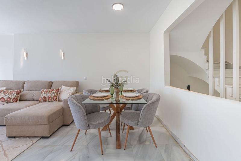 Foto 21e7298b-d49a-426c-8160-6487f50a2b89. Casa aparellada a calle las malvas 8 a Nueva Andalucía centro Marbella