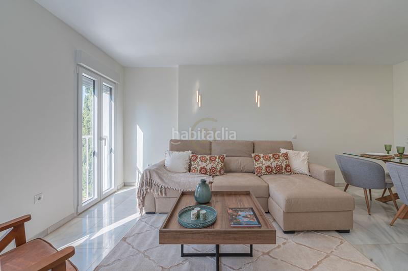 Foto 707ebac3-47cb-4903-ad0b-3d6b2a9363a1. Casa aparellada a calle las malvas 8 a Nueva Andalucía centro Marbella