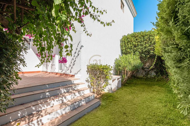 Foto b1a68a3b-668e-4721-8f27-18472579548f. Casa bifamiliare in calle las malvas 8 in Nueva Andalucía centro Marbella