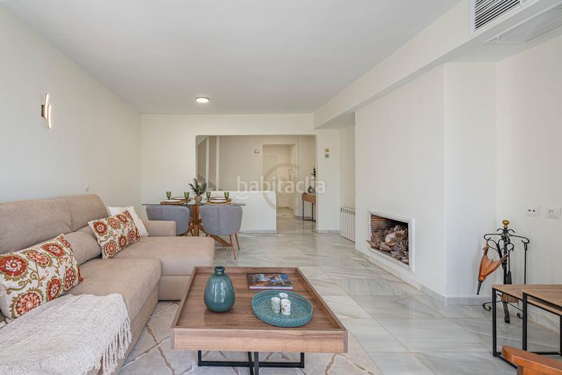 Foto a59369c3-a81a-4105-b402-477889e75032. Doppelhaus in calle las malvas 8 in Nueva Andalucía centro Marbella