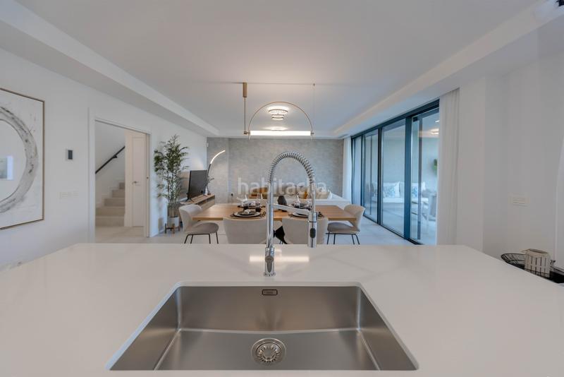 Foto 707a345d-8343-4d23-8099-20884a85b3c3. Casa aparellada a avenida luis peralta 5 a El Faro de Calaburra - Chaparral Mijas