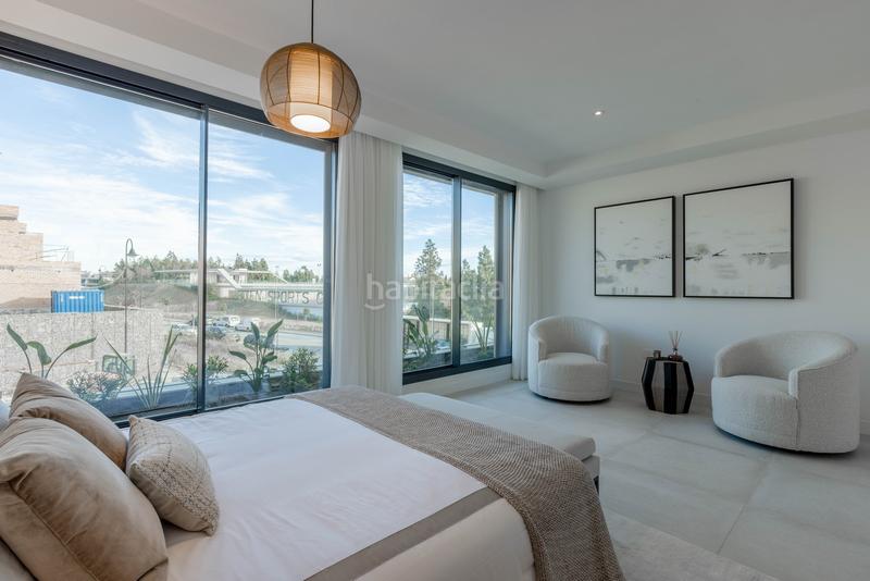 Foto d9c1db1c-3b7c-4b5c-885a-341e44458798. Maison jumelée dans avenida luis peralta 5 dans El Faro de Calaburra - Chaparral Mijas