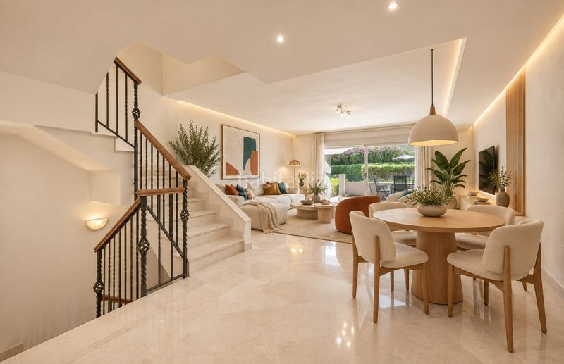 Foto 0be8d689-0dc2-4436-8a98-e0690b49cd01. Casa adossada a calle sirio 18 a Los Naranjos Marbella