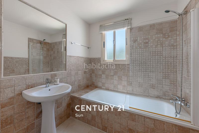 Foto aaea284c-fde4-4734-8408-1332a1ceb5be. Casa adosada en calle sirio 18 chalet adosado en venta en nueva andalucia, . en Marbella