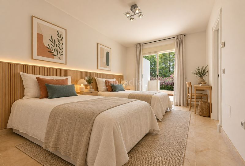 Foto c2da12c4-1069-4a8d-ae03-11e18a3efcee. Casa adossada a calle sirio 18 a Los Naranjos Marbella