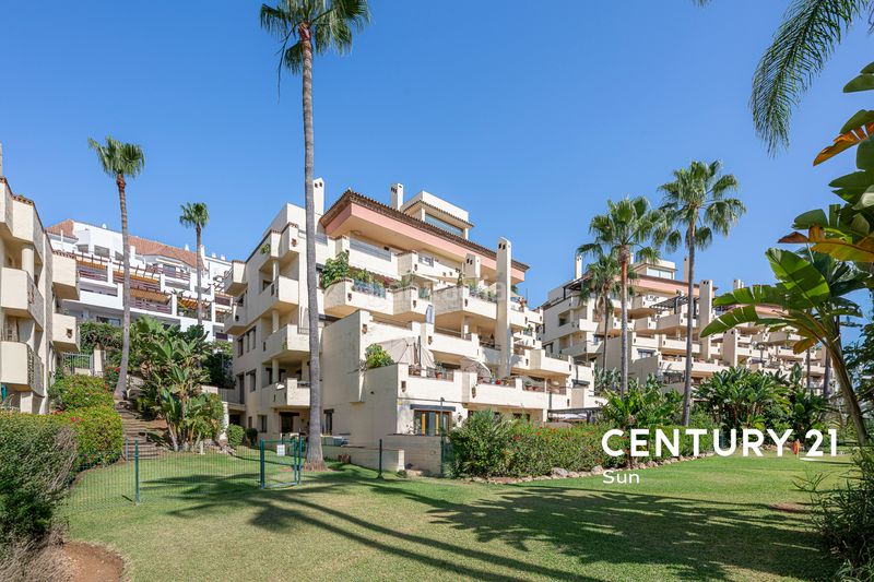 Foto 55413354-850b-45dd-8b13-476f2bb958fd. Apartament amb aparcament piscina a lomas de Marbella club Marbella