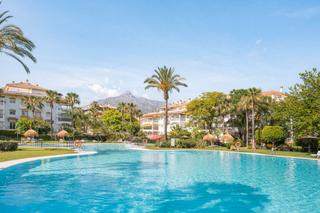 Piso en Urbanización atalaya río verde 109. Piso en venta nueva andalucia  2 minutos a puerto banus y la pla