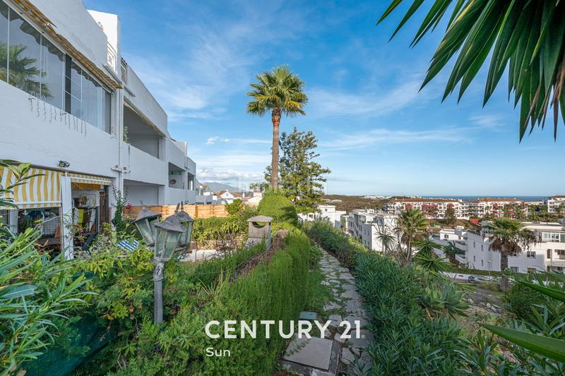 Foto 69afe5de-b71e-4070-bb4b-29d48cbcd8a2. Piso en calle diamante 29 apartamento con jardín privado en riviera del golf! en Mijas